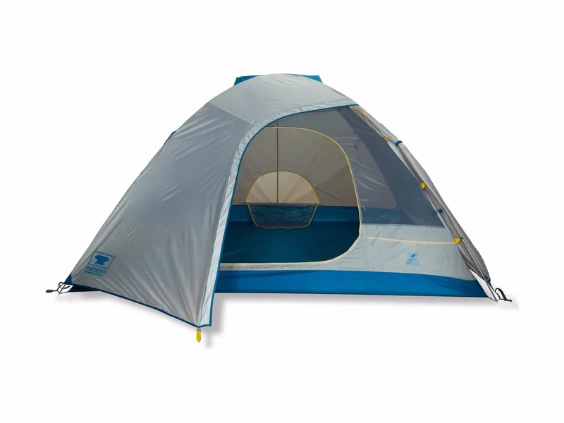 Mountainsmith Bear Creek 4 camping tent – Mountainsmith Bear Creek 4, official product photo